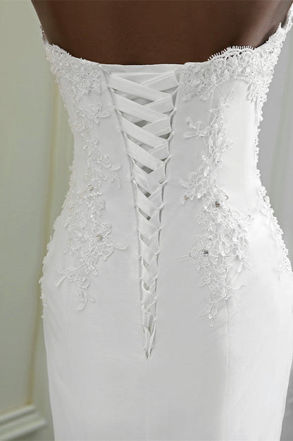 Glamorous Strapless Lace Appliques Long Mermaid Wedding Dress With Beadings