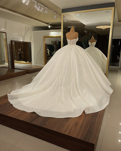 Gorgeous Sweetheart Wedding Dress - Amazing Long Ball Gown