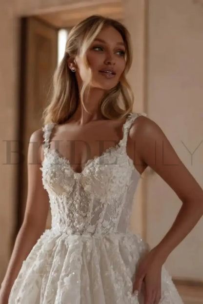 Gorgeous Tulle Lace Aline Wedding Dress Sweetheart with Chapel Train