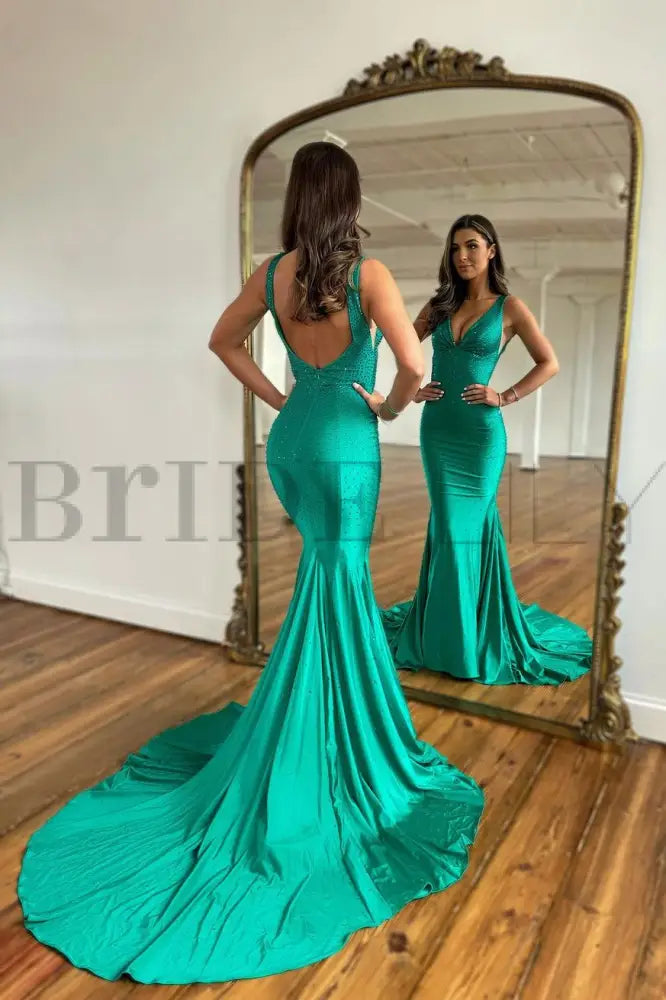 Green Prom Dress Mermaid V Neck Long Evening Dress with Beadings