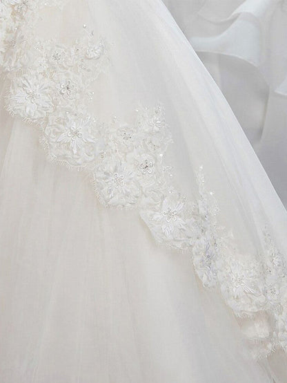 Half Sleeve Lace Ball Gown Flower Girl Dresses with Tulle and Appliques Buttons