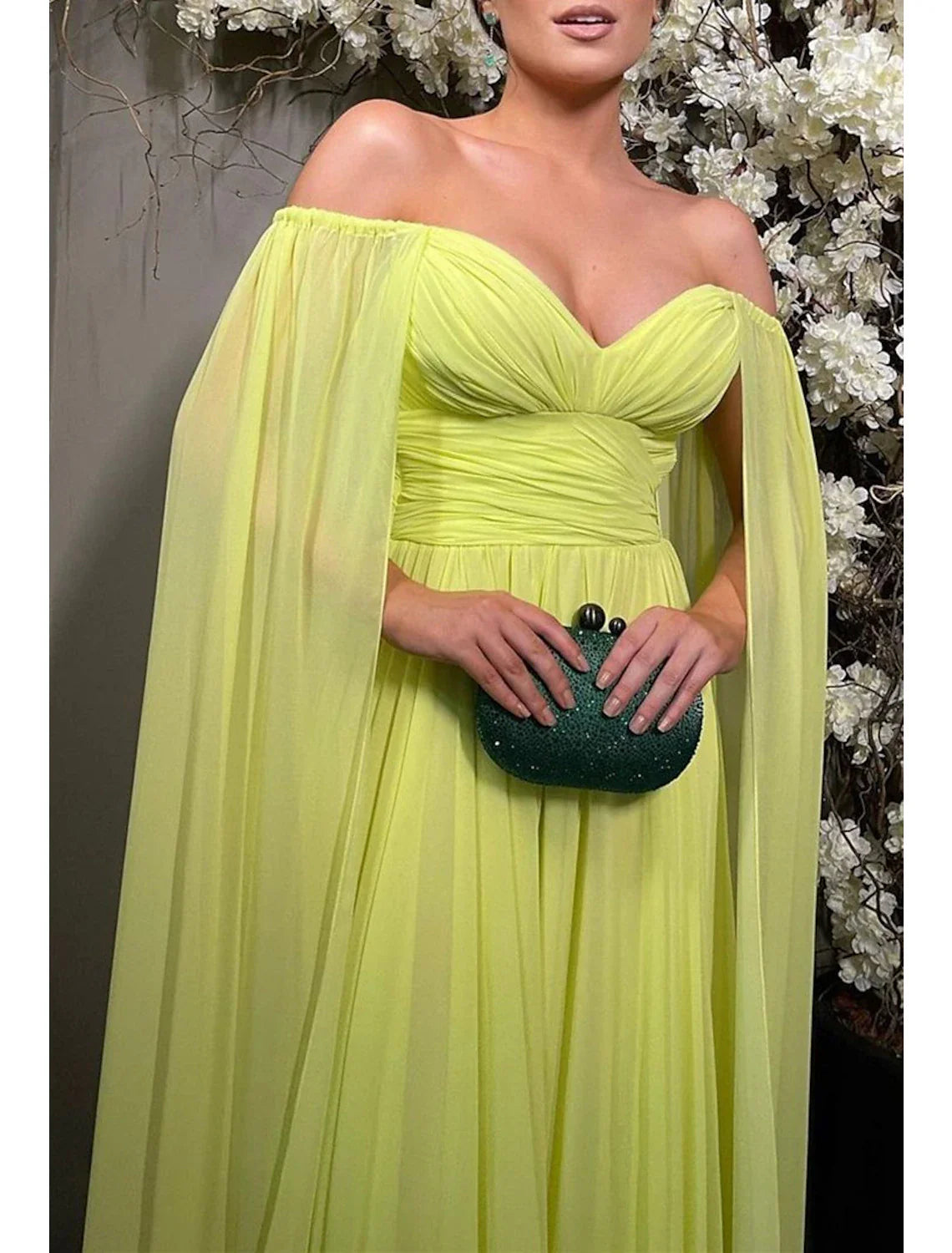 Aimishang A-Line Evening Gown Elegant Dress Formal Wedding Party Sweep / Brush Train Sleeveless Off Shoulder Capes Chiffon with Pleats