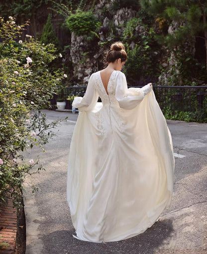 A-Line Soft Satin Wedding Dresses Boho Lace Appliques Long Puff Sleeves Bridal Gown Vintage Wedding Party Gowns