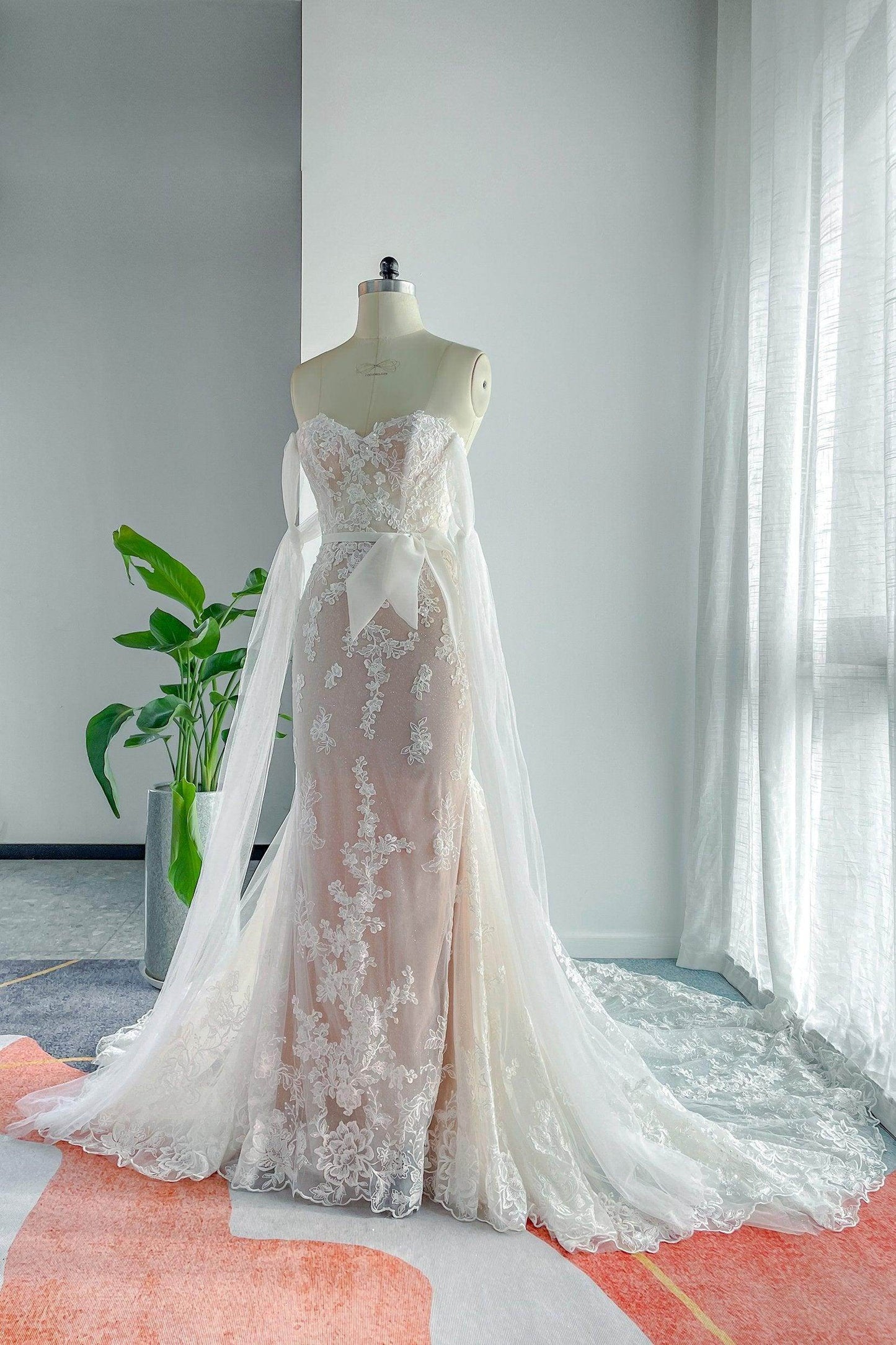 Trumpet-Mermaid Chapel Train Lace Tulle Wedding Dress CW3134