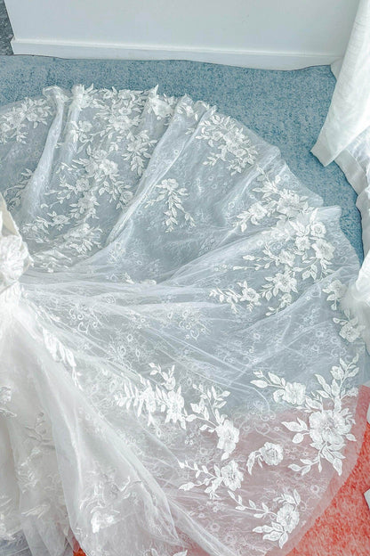 Trumpet-Mermaid Chapel Train Lace Tulle Wedding Dress CW3135