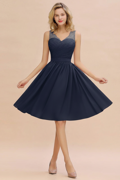 Elegant Ruffle Chiffon Short Bridesmaid Dress Sleeveless V-Neck Aline Knee Length Homecoming Dress
