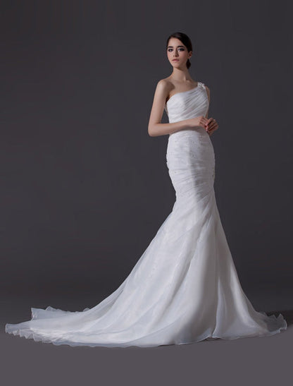 Ivory One-Shoulder Ruched Organza Mermaid Wedding Dress