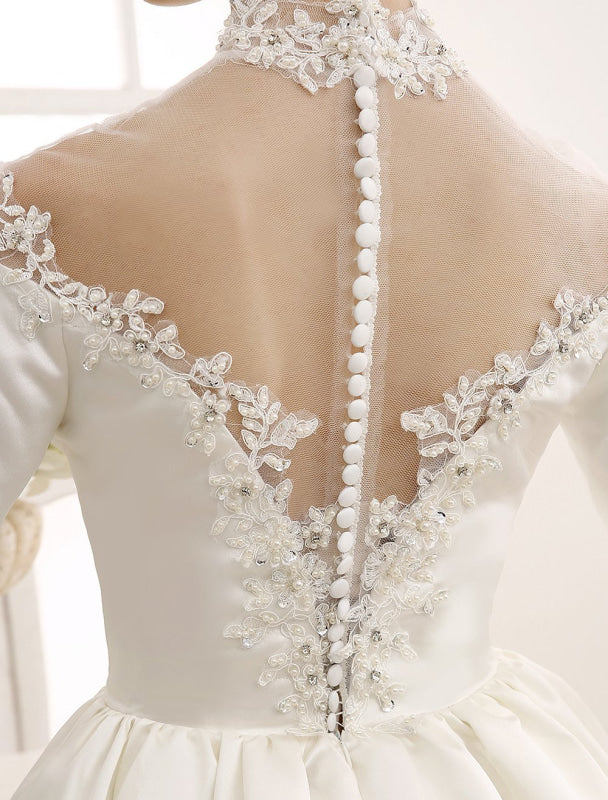Exclusive Ivory Wedding Dress/Ball Gown With Appliques High Collar