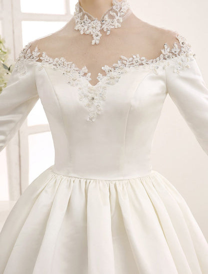 Exclusive Ivory Wedding Dress/Ball Gown With Appliques High Collar