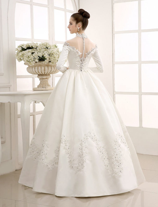 Exclusive Ivory Wedding Dress/Ball Gown With Appliques High Collar