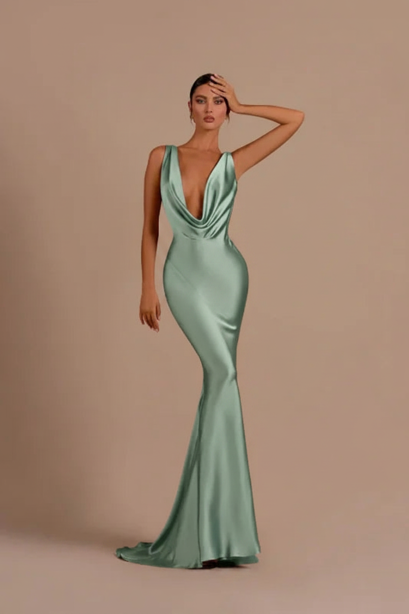 Elegant Champagne Mermaid Prom Dress Long Slimming with Ruffles