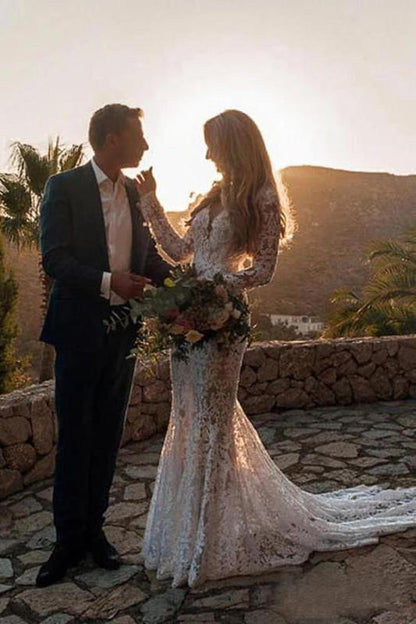 Bohemian Lace Wedding Dress with Long Sleeves Backless Boho Bridal Gown