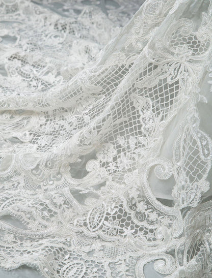 Strapless Lace Wedding Dress Mermaid Sweetheart Sleeveless Bridal Dresses With Train