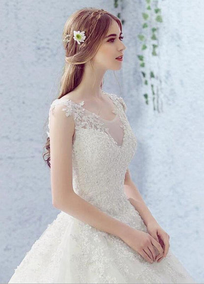 Lace Wedding Dress Scoop Neck Sleeveless Satin Bridal Dress With Beads
