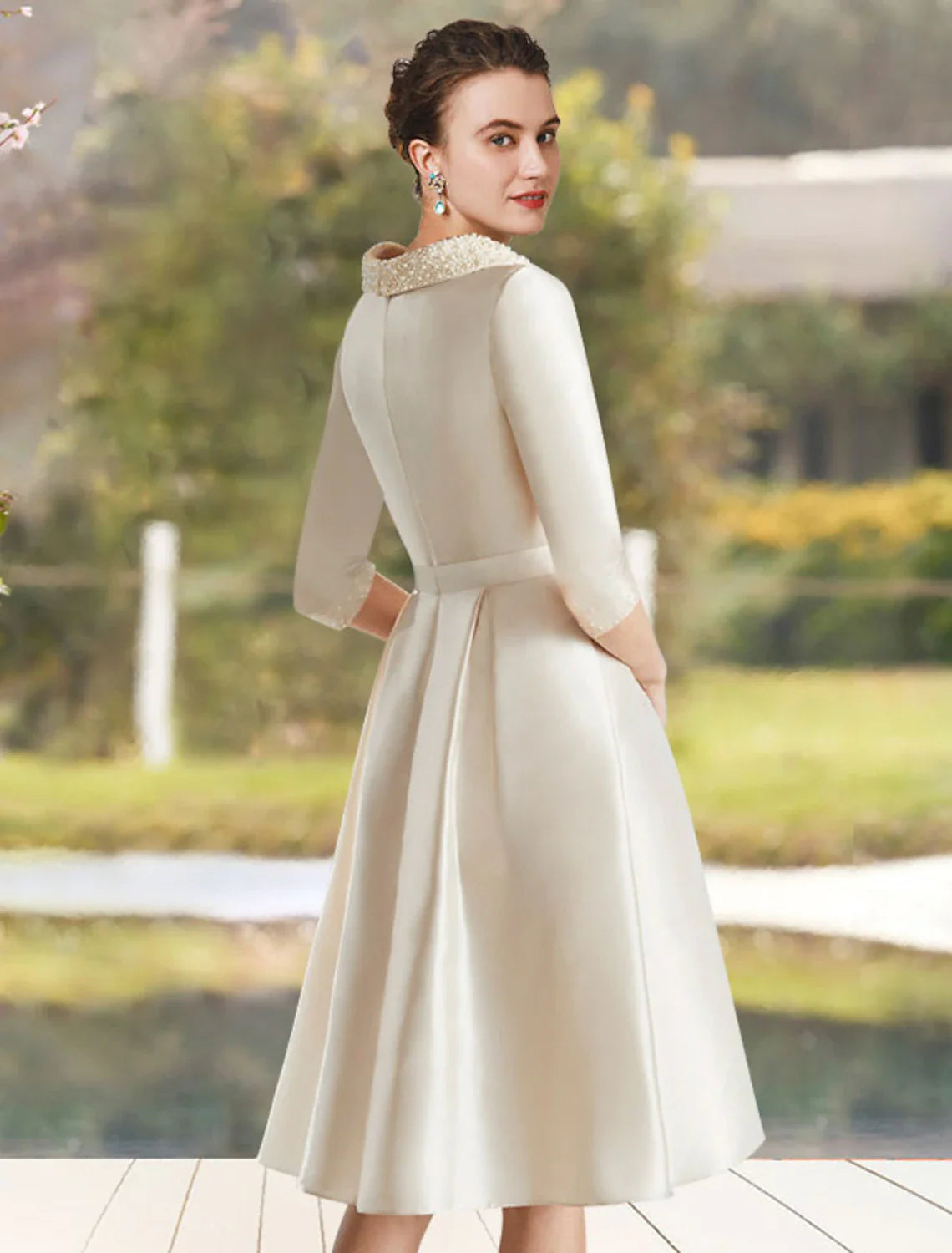 Aimishang  A-Line Mother of the Bride Dress Wedding Guest Elegant Jewel Neck Knee Length Satin Half Sleeve with Beading