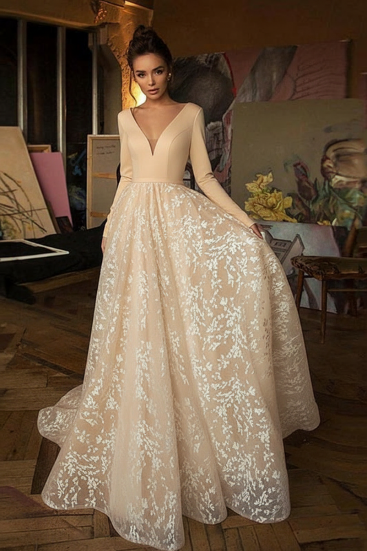 Long Sleeve V-neck Boho Bridal Gowns Backless Lace Wedding Dress CPS1843