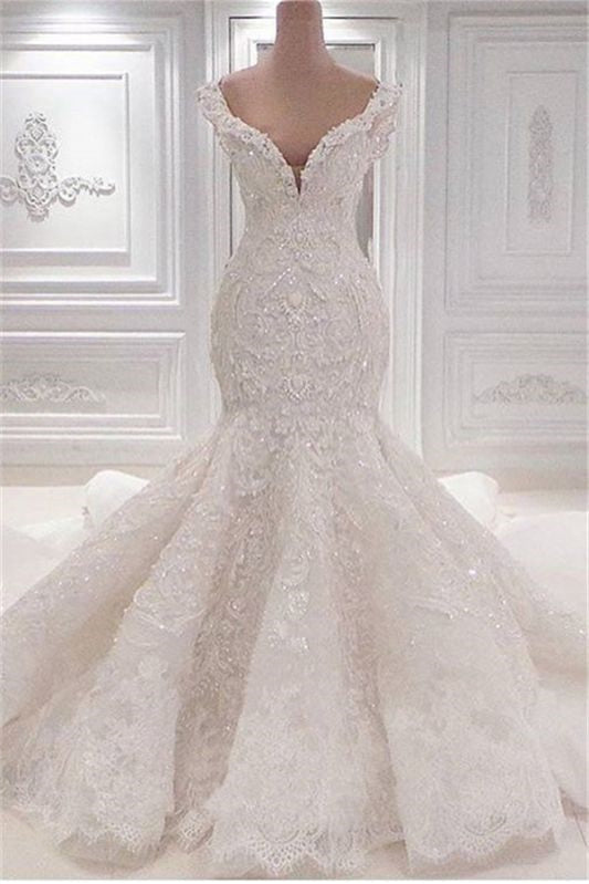 Luxurious Off-the-Shoulder Mermaid Wedding Dress With Lace Appliques Online
