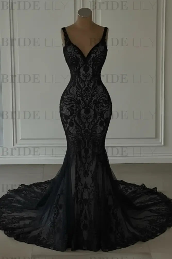 Mermaid Lace Sweetheart Wedding Dress V-neck Long Bridal Dress with Train