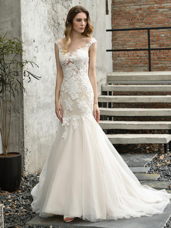 Mermaid Wedding Dress Jewel Neck Sleeveless Lace Bridal Dress With Train