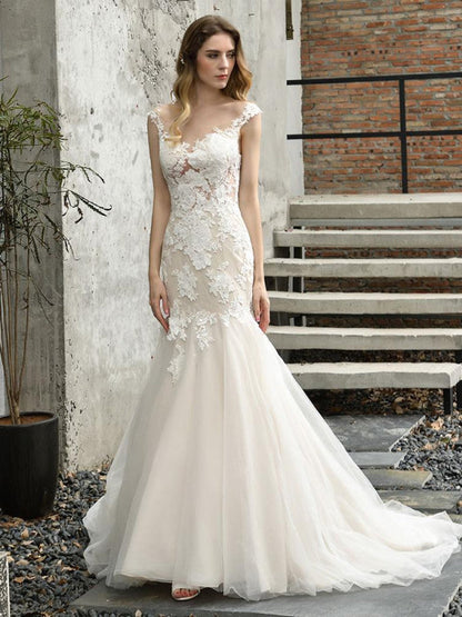 Mermaid Wedding Dress Jewel Neck Sleeveless Lace Bridal Dress With Train