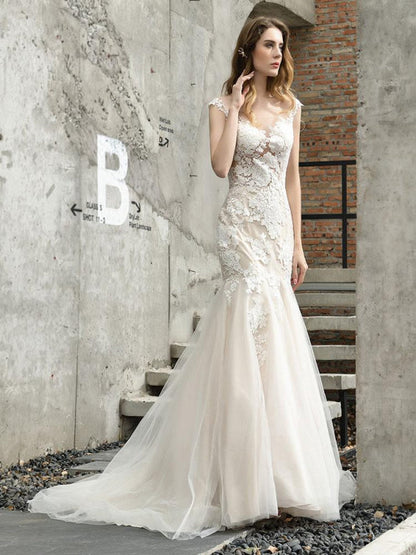 Mermaid Wedding Dress Jewel Neck Sleeveless Lace Bridal Dress With Train