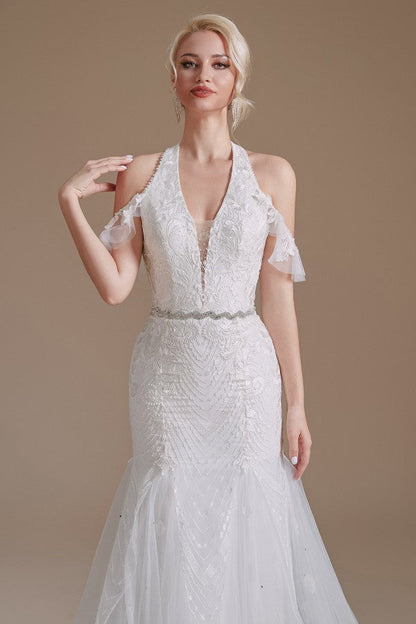 Modern Long Tulle Wedding Dress with Halter and Lace Appliques