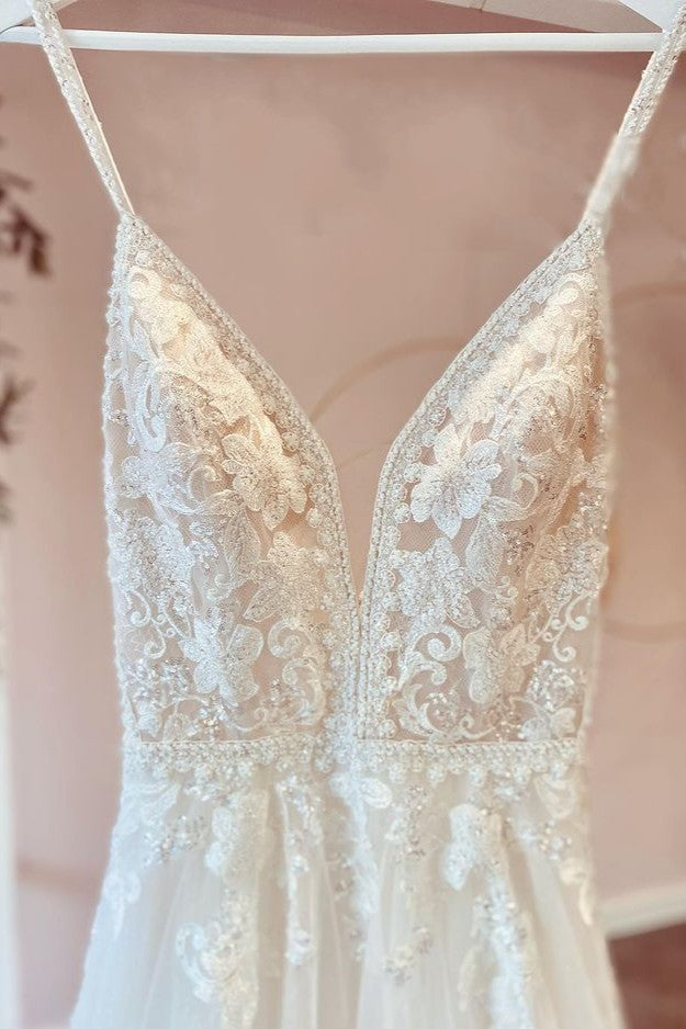 Modest A-line Tulle Wedding Dress with Lace Appliques