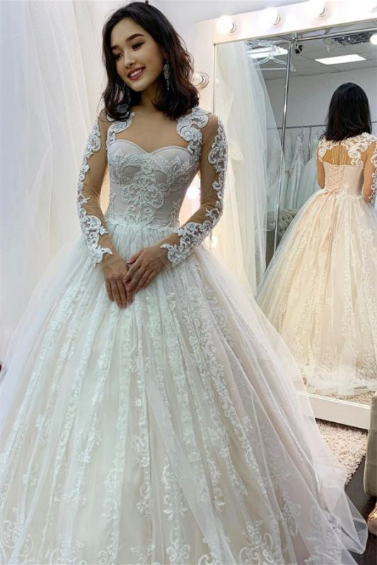 New Arrival Sweetheart Wedding Dress Ball Gown With Appliques and Long Sleeves