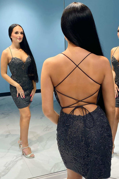 Halter Lace Appliques V-Neck Sleeveless Lace-Up Short Homecoming Dress