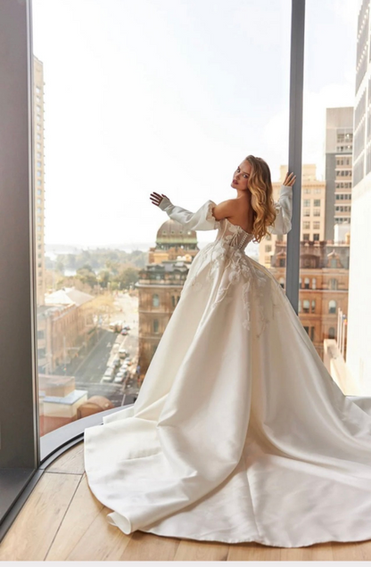 Off-the-Shoulder Ball Gown A-line Wedding Dress Appliques