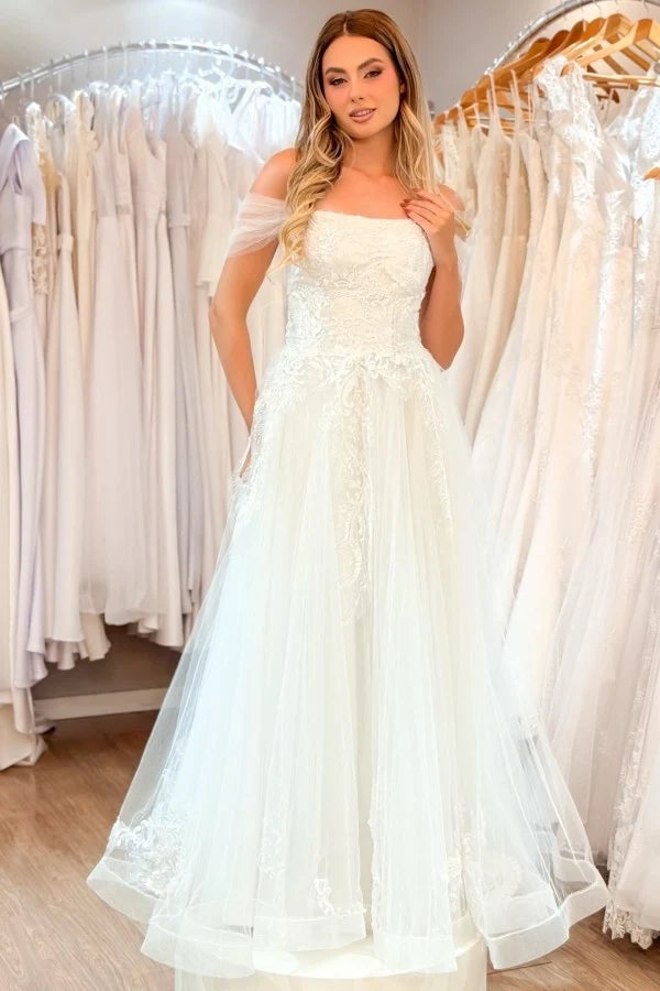 Off-the-Shoulder Tulle Wedding Dress Lace with Appliques