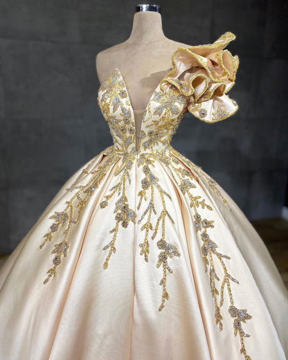 On Sale Pretty Sweetheart Long Wedding Dress with Ruffles