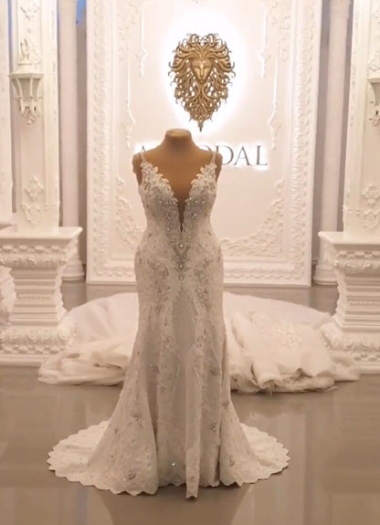 Pretty Sweetheart Spaghetti-Straps Wedding Dress With Lace Appliques