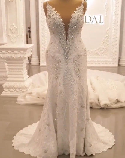 Pretty Sweetheart Spaghetti-Straps Wedding Dress With Lace Appliques