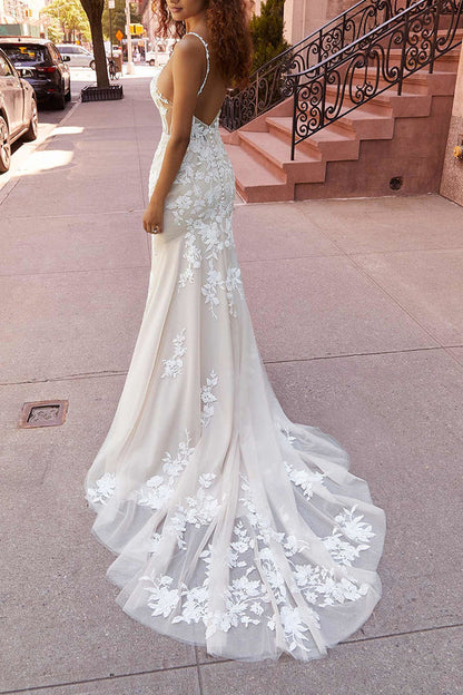 Fine shoulder strap lace decal court dress with fishtail wedding dress
