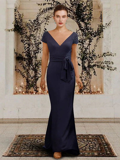 Sheath / Column Mother of the Bride Dress Elegant V Neck Floor Length Chiffon Short Sleeve with Bow(s) Appliques