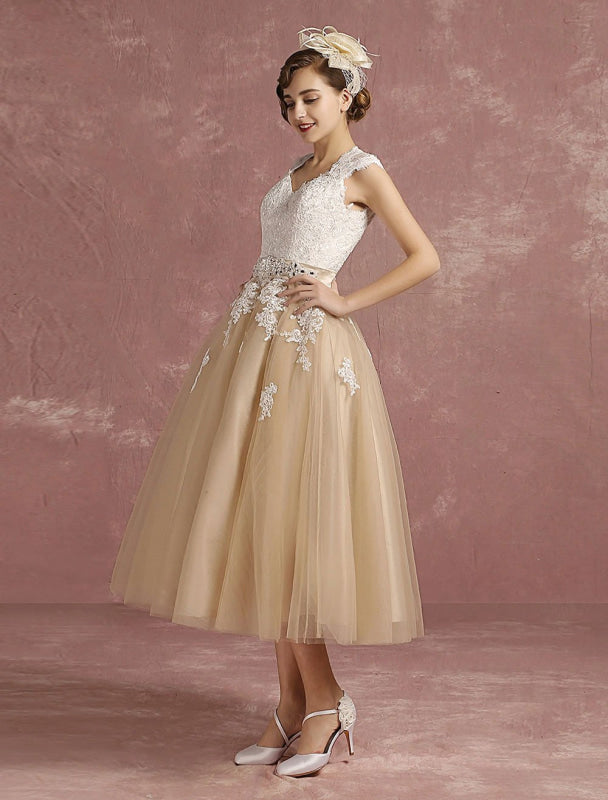 Short Champagne Vintage Wedding Dress Lace Applique Keyhole Bridal Dress