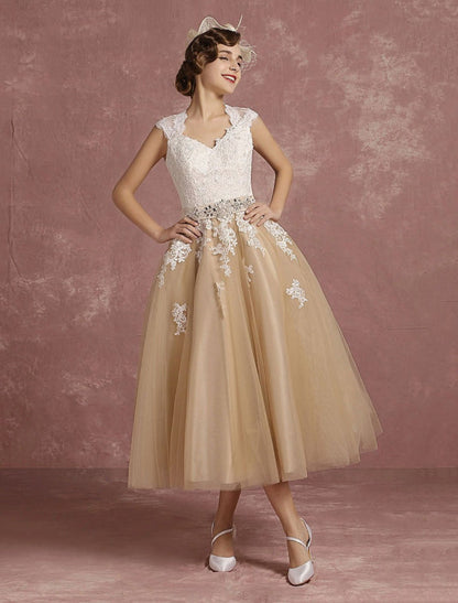 Short Champagne Vintage Wedding Dress Lace Applique Keyhole Bridal Dress