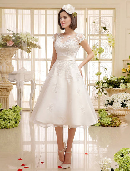 Short Wedding Dresses Ivory Lace Applique Vintage Bridal Dress Illusion Sweetheart Open Back Tea Length Wedding Reception Dresses