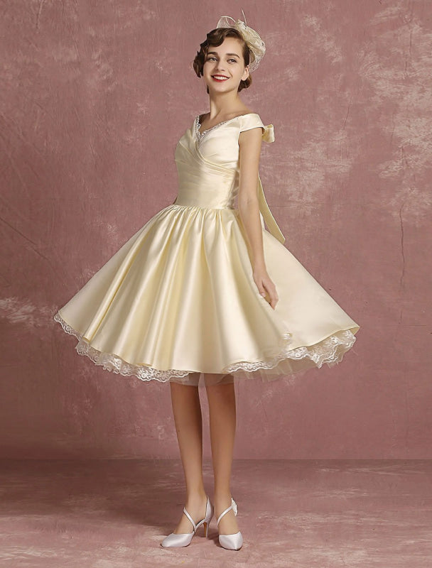 Short Wedding Dresses Satin Vintage Princess Bridal Dress Knee Length Sleeveless Lace Pleated Bridal Gown With Ribbon Bow