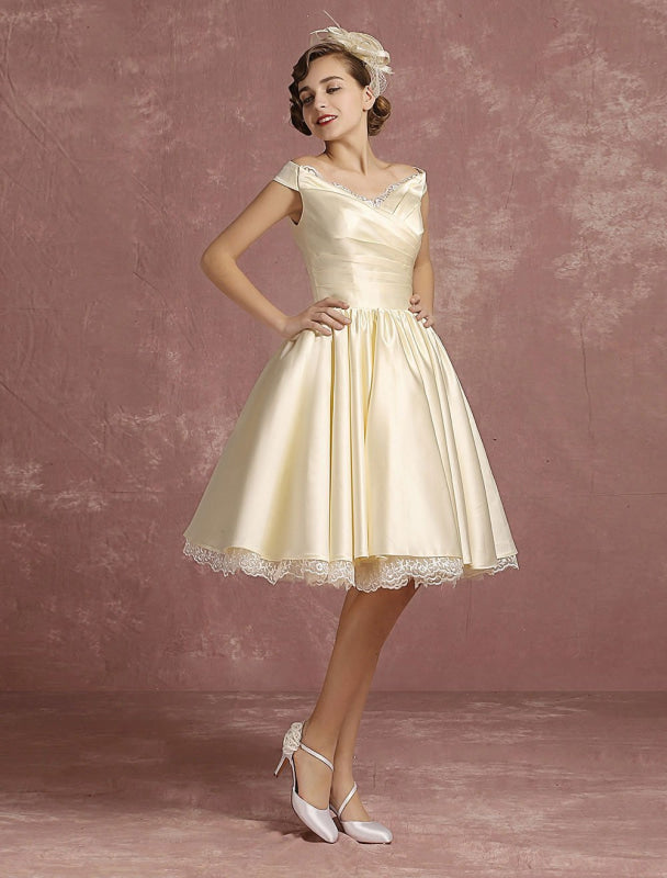 Short Wedding Dresses Satin Vintage Princess Bridal Dress Knee Length Sleeveless Lace Pleated Bridal Gown With Ribbon Bow