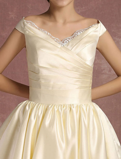 Short Wedding Dresses Satin Vintage Princess Bridal Dress Knee Length Sleeveless Lace Pleated Bridal Gown With Ribbon Bow