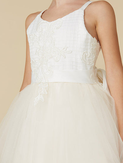 Sleeveless Lace Tulle Flower Girl Dress with Bow Appliques