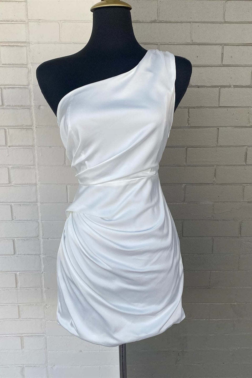 Lavender One-Shoulder Ruched Short Homecoming Dress