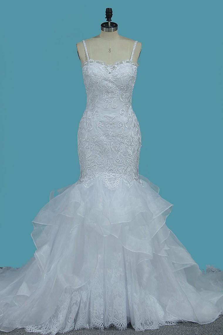 Spaghetti-Straps Backless Long Mermaid Wedding Dress With Lace Appliques