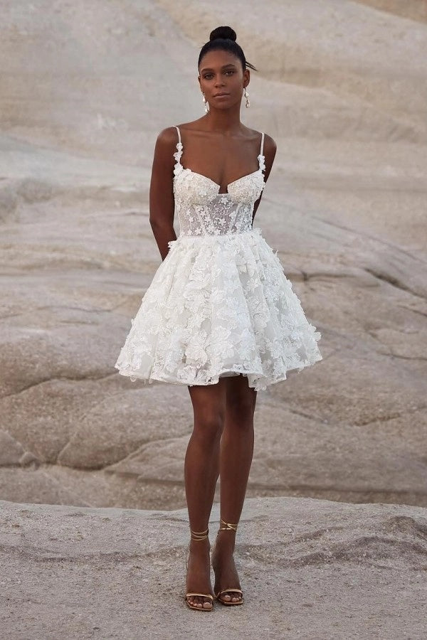 Amazing Spaghetti Straps Beach Aline Wedding Dress Short Tulle Bridal Dress with Lace Appliques