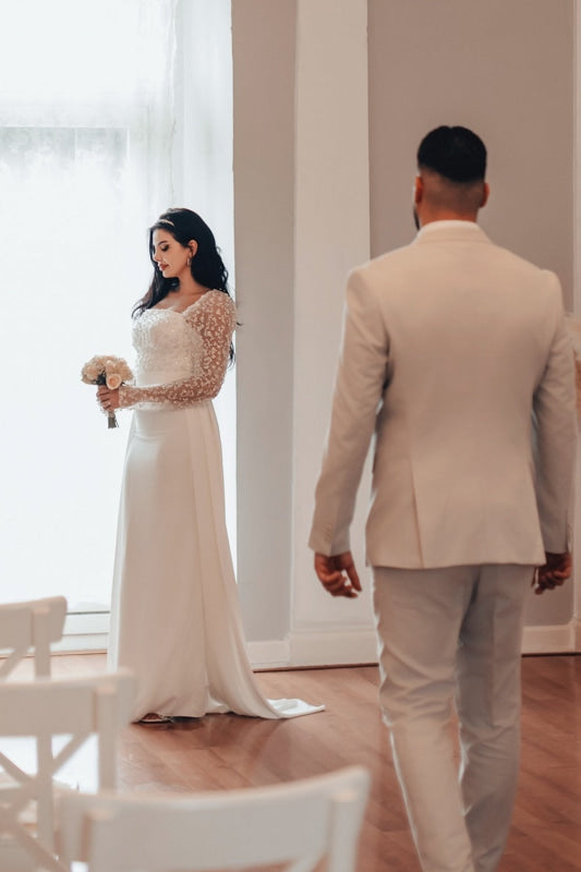Square Neck Sequins Mermaid Wedding Dress Long Bridal Dress with Train