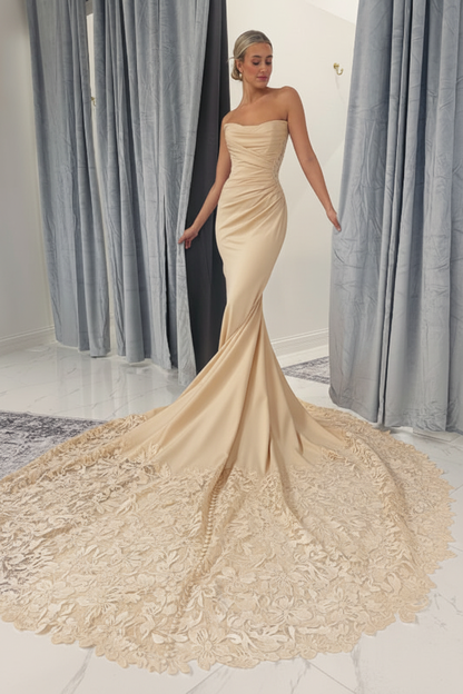 Strapless Mermaid Lace Appliques Wedding Dress Sweetheart Bridal Dress with Train