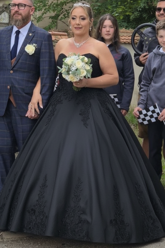 Strapless Satin Ball Gown Wedding Dress Plus Size Sweetheart with Appliques
