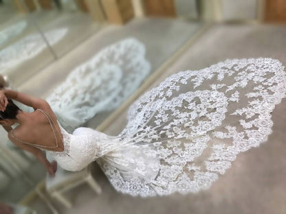 Stunning Lace Mermaid Wedding Dress with Spaghetti-Straps and Open Back